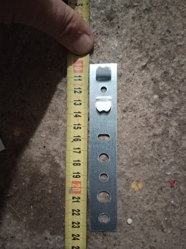 Elbląg Witam posiadam 29 sztuk kotew do montażu okien. Odbiór osobisty Elbląg lub możliwość wysyłki zapraszam na moje