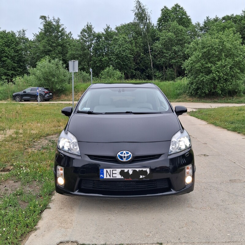 Elbląg Sprzedam Toyota Prius 3 1.8 139KM Hybrid 2009r. Sprowadzona Zarejestrowana Garażowana Czarna Alu17 Skóra Navi