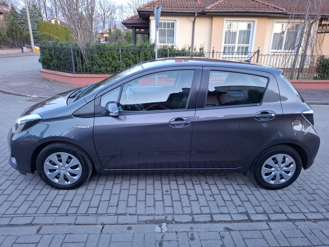 Elbląg TOYOTA YARIS HYBRID