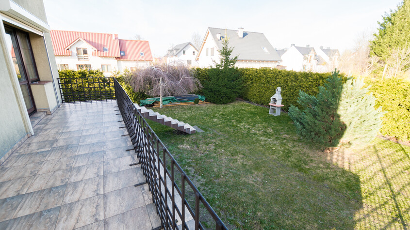 Elbląg * * * ABC NIERUCHOMOŚCI * * *DOM WOLNOSTOJĄCY W DOBREJ LOKALIZACJIo pow. 188m2, działka 1638m2, 5 pokoi,