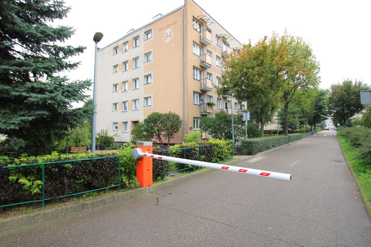 Elbląg NIERUCHOMOŚCI ANNA KRASZEWSKA 3-pokojowe mieszkanie, zasoby Sielanki (media miejskie, wkrótce