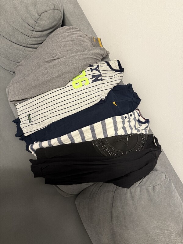 Elbląg Sprzedam bluzki i spodnie dla chłopca 146-152
Bluzki 40 zł za wszystkie
Spodnie 80 zł za wszystkie