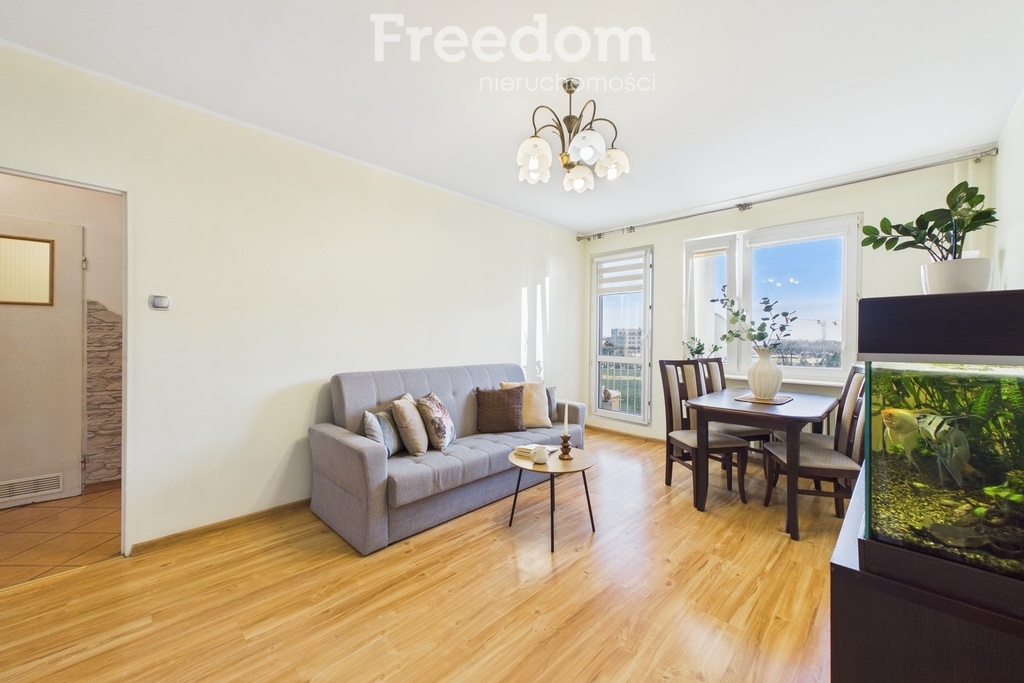 Elbląg FREEDOM NIERUCHOMOŚCISprzedam mieszkanie - Elbląg, Częstochowska. Mieszkanie położone w bardzo pożądanej i