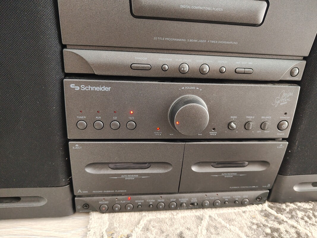 Elbląg Sprzedam zestaw widoczny na zdjęciu Schneider mini system MS 226
Głośniki działają bezproblemowo
Ewentualne