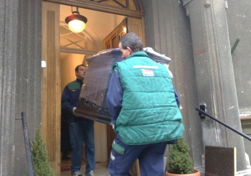 Elbląg TRANSPORT PRZEPROWADZKI- ELBLĄGCzytają Państwo ogłoszenie firmy gwarantującej najniższe ceny za transport i