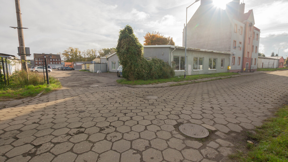 Elbląg * * * ABC NIERUCHOMOŚCI * * *NOWOŚĆ! DO SPRZEDAŻY BUDYNEK HANDLOWO-USŁUGOWY W ELBLĄGUbudynek o pow. 364,97 m2,