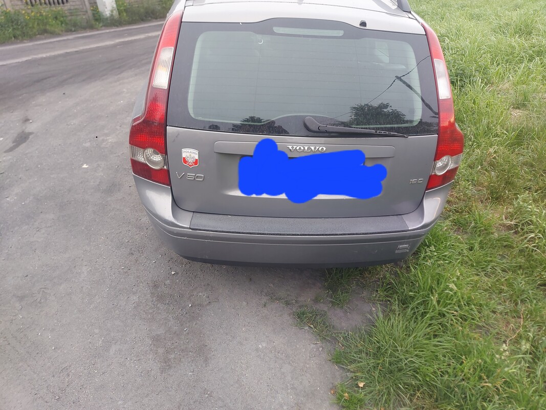 Elbląg Sprzedam Volvo v50 1.6d działająca klimatyzacja, cztery elektryczne szyby i lusterka 2 komplety kluczyków