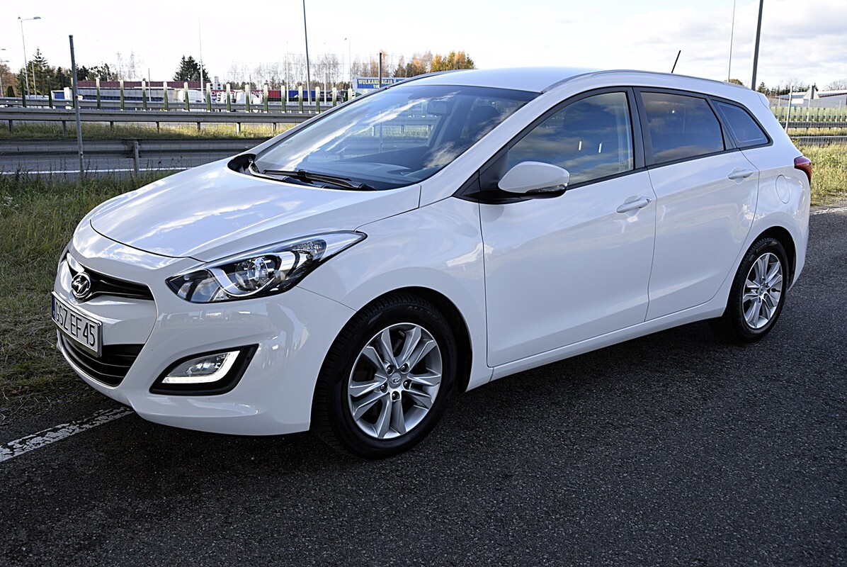 Elbląg Hyundai i30 kombi, 1.6 benzyna, 2014 rok, z oryginalnym przebiegiem Auto gotowe do jazdy bez wkładu