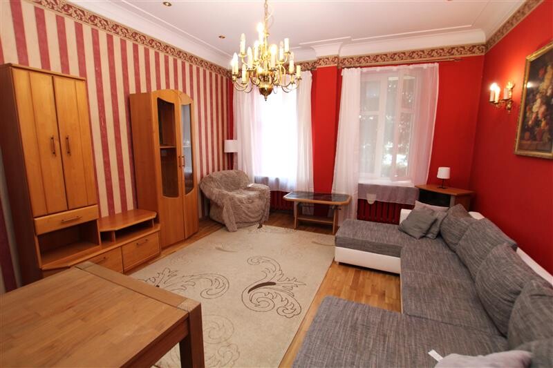 Elbląg NIERUCHOMOŚCI ANNA KRASZEWSKA Mieszkanie na wynajem w centrum miasta ul. Winna