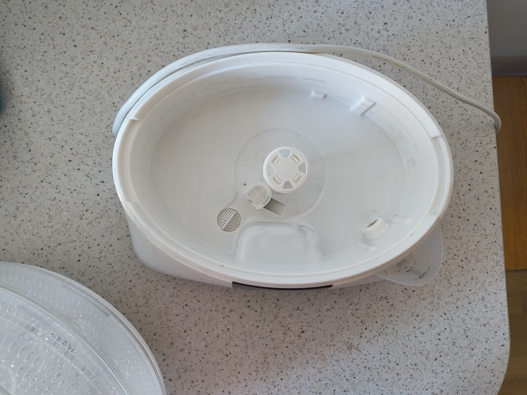 Elbląg PAROWAR AMICA PT 3012
W stanie idealnym, ponieważ został tylko rozpakowany i sprawdzony czy działa, lecz nigdy