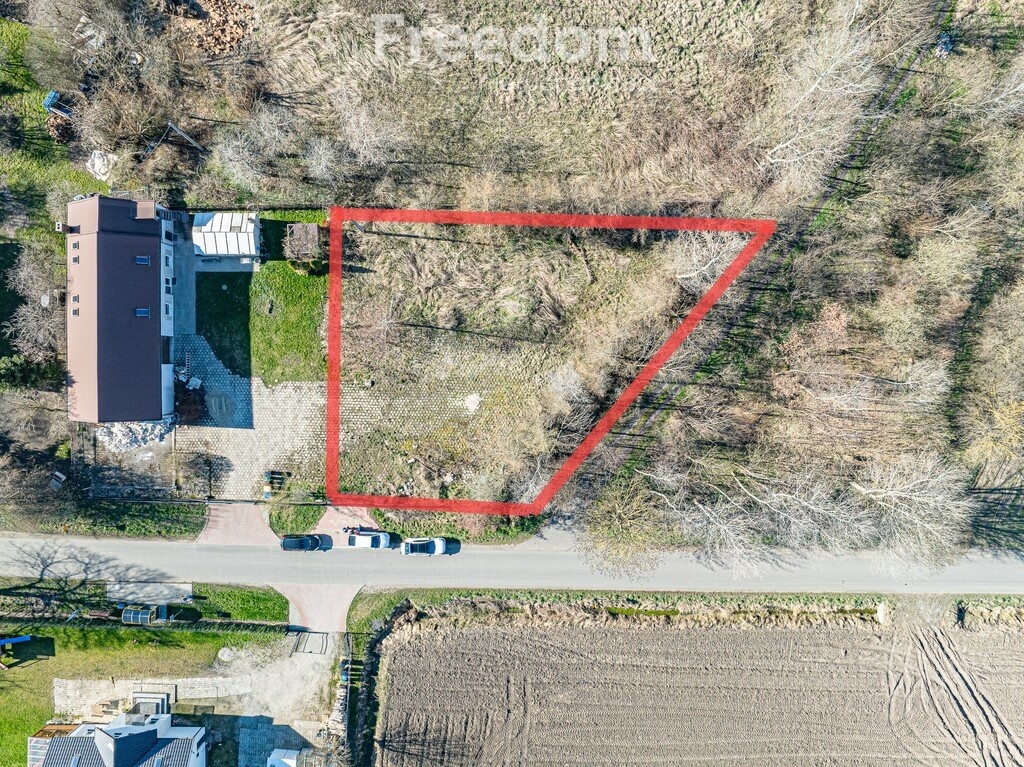 Elbląg FREEDOM NIERUCHOMOŚCISprzedam działkę - Jezioro. Oferuję na sprzedaż atrakcyjną działkę budowlaną położoną