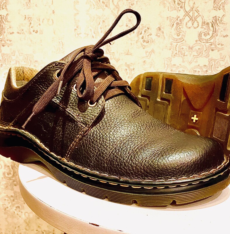 Elbląg Buty męskie jak nowe dr Martens skóra olejowa. Sprzedam za mniej niż 1/3 ceny sklepowej. Ciemny brąz. Rozmiar