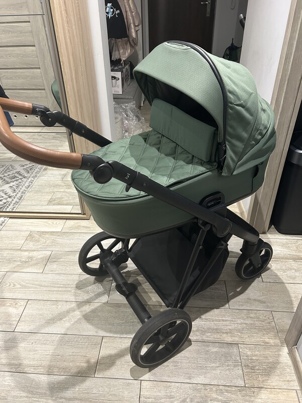 Elbląg Sprzedam wózek 2w1 Roan Ivi 2.0 w kolorze boho zieleń. Wózek kupiony w Radexie w listopadzie 2024r.