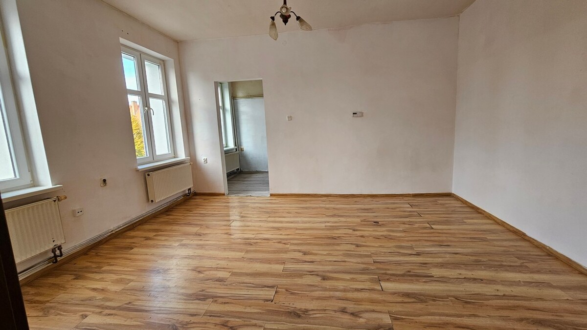 Elbląg BIURO NIERUCHOMOŚCISZULC& SZULCNA SPRZEDAŻMieszkanie - Elbląg ul. ŻeromskiegoPowierzchnia: 40 m2Mieszkanie