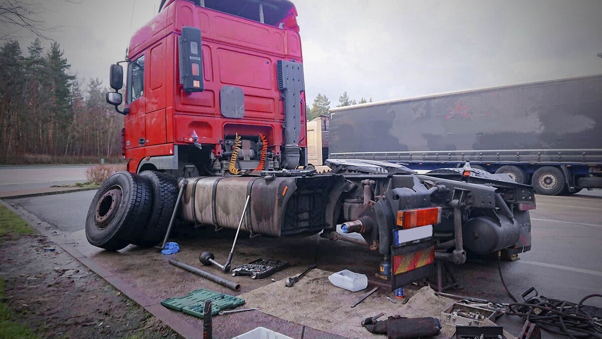 Elbląg MOBILNA WULKANIZACJA OPIONCałodobowa mobilna wulkanizacja opon aut osobowych i ciężarowych. Dojedziemy na