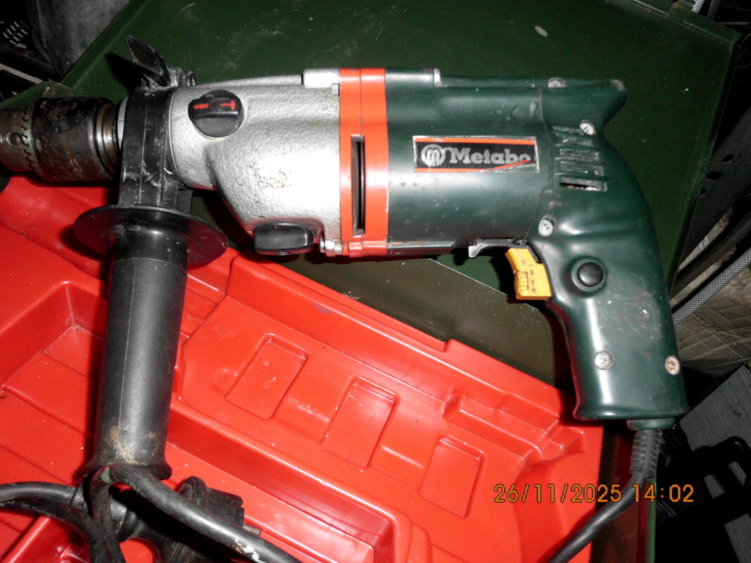 Elbląg Wiertarka udarowa Metabo
w bdobrym stanie. Narzędzie jest sprawne i gotowe do użytku. Posiada standardowe