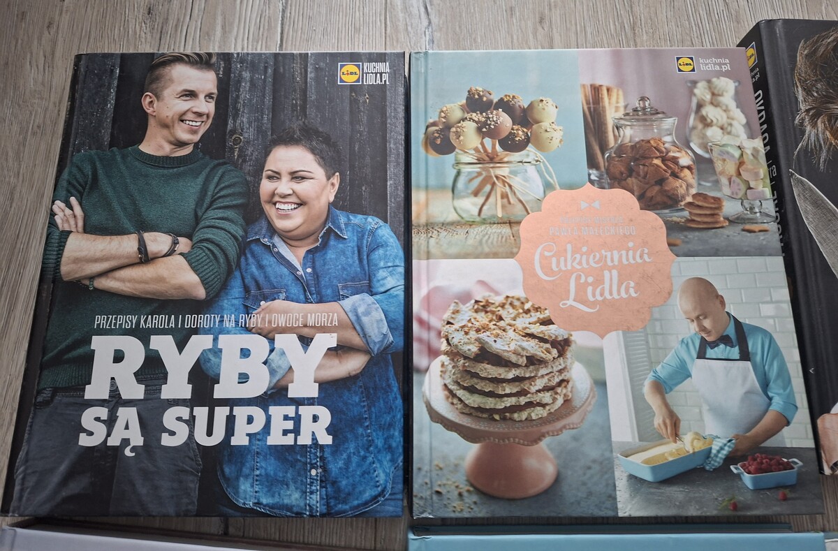 Elbląg Książki kucharskie. Jak nowe.
Dania mięsne, ryby, ciasta, ciasteczka, torty.
Polecam.
Cena 50 zł za 6 szt. ,