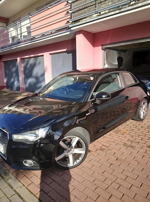 Elbląg SPRZEDAM AUDI A1  S line  1.2 TFSI (turbo doładowane),   benzyna, rok prod.2011,skrzynia
