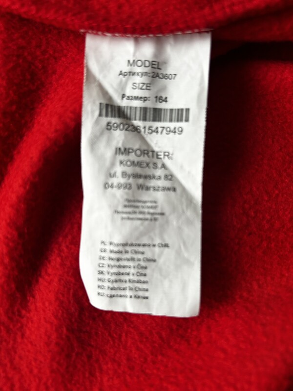 Elbląg Sprzedam używane bluzy w dobrym stanie:
Czerwona bluza - Rozmiar: 164 - cena 10zł
Czarna bluza - Rozmiar: 152 -