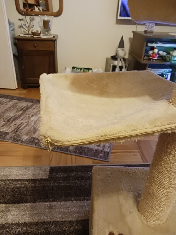 Elbląg Sprzedam drapak dla kota. Wysokość 101 cm.