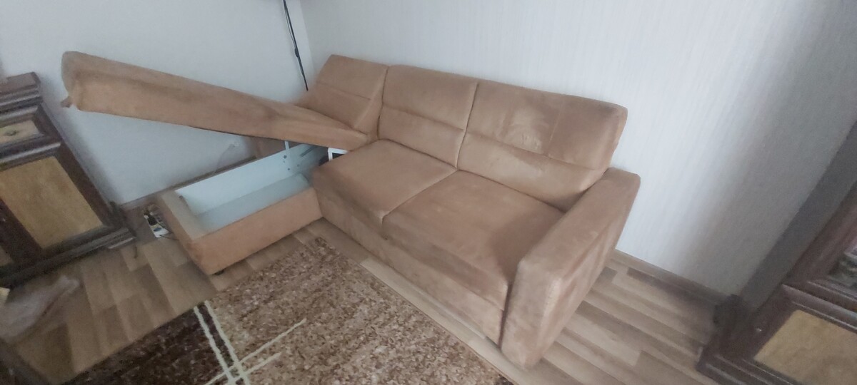 Elbląg Narożnik rozkładany z pojemnikiem na pościel plus fotel