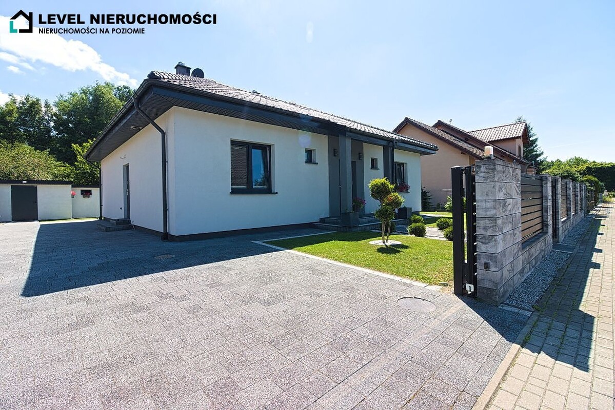 Elbląg LEVEL NIERUCHOMOŚCI Dom wolnostojący w mieścieul. Klonowe 125,66 m2 NIERUCHOMOŚCI NA POZIOMIE