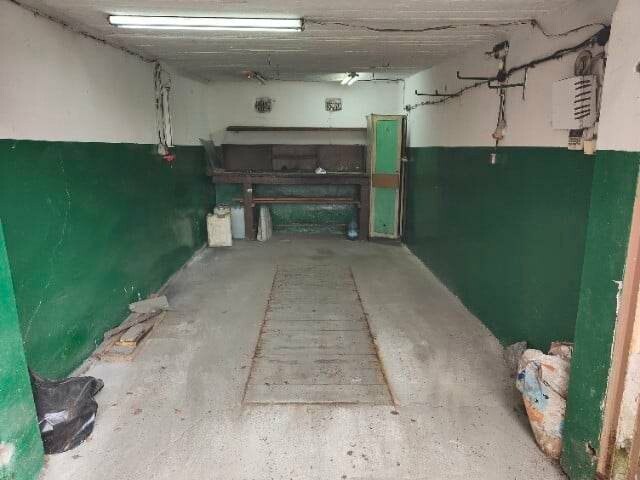 Elbląg Sprzedam garaż własnościowy wraz z gruntem też własność 23 m2, skrajny w zabudowie szeregowej