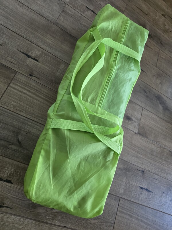 Elbląg LEKKI KOJEC / SKŁADANE ŁÓŻECZKO TURYSTYCZNEŁóżeczko doskonałe sprawdzi się zarówno w domu, jak i na wakacjach.