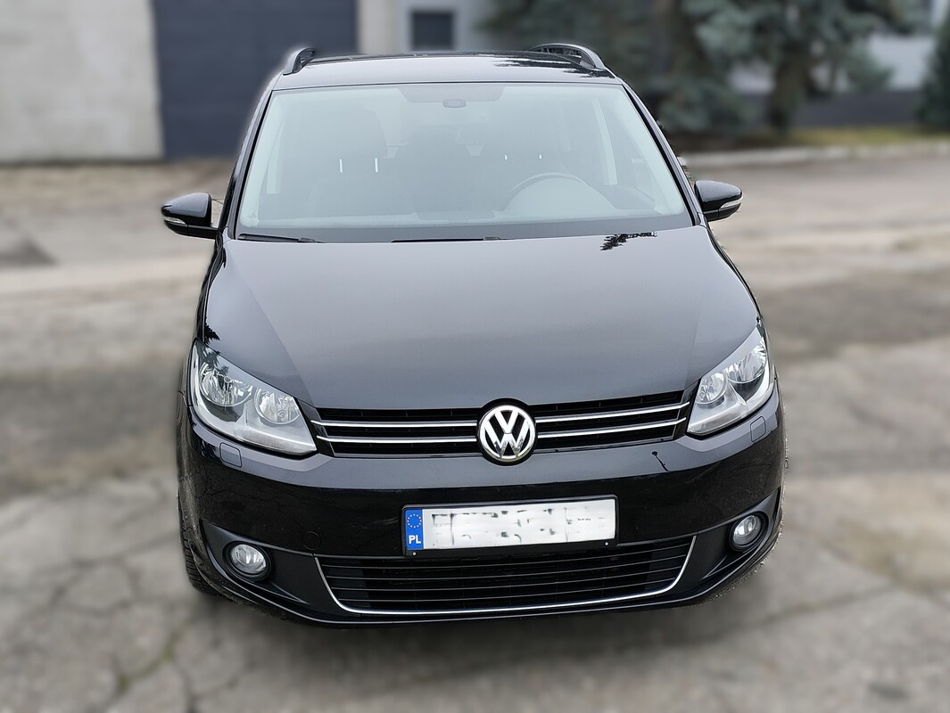 Elbląg Volkswagen Touran 1.6TDI 105km 2011r. - minivan 5-osobowy, bardzo funkcjonalny i wygodny.
