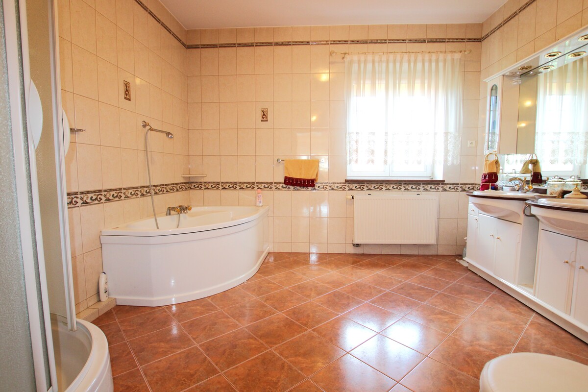 Elbląg NIERUCHOMOŚCI ANNA KRASZEWSKA Nieruchomość komercyjna mieszkalno-usługowa Dogodna lokalizacja