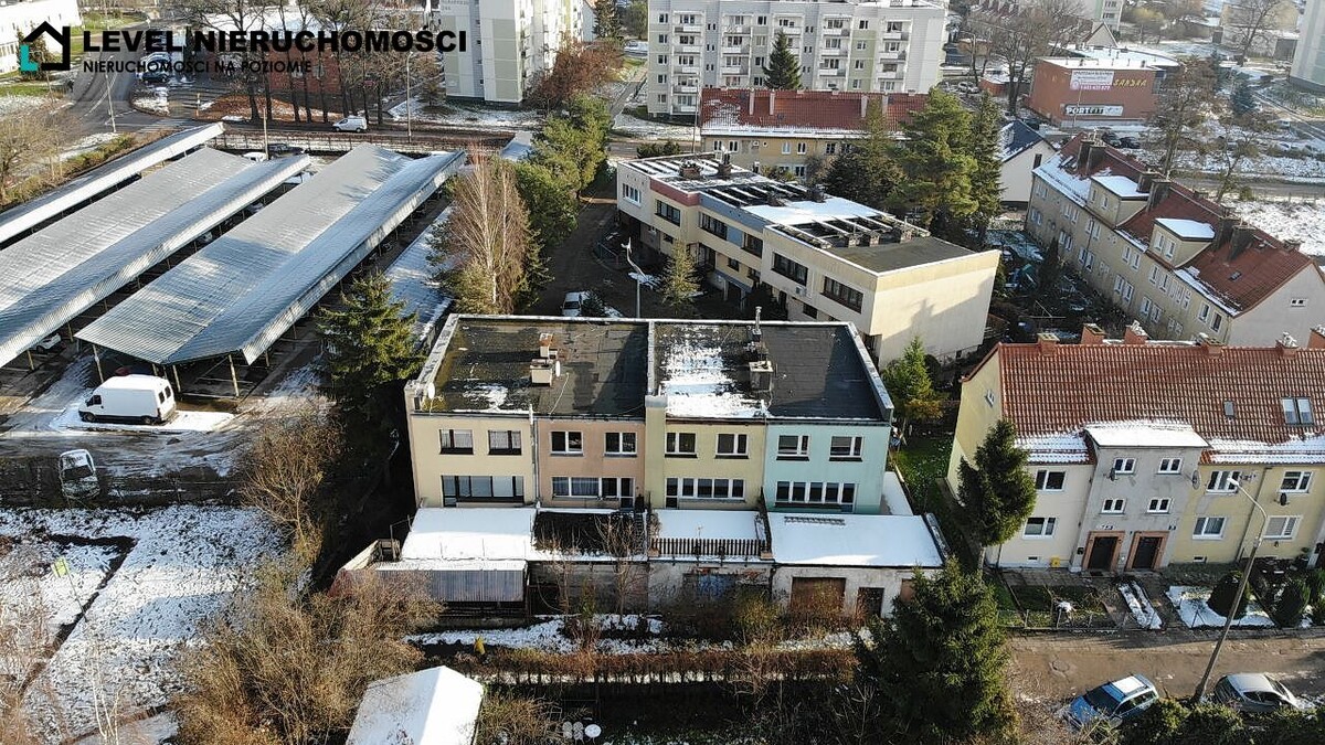 Elbląg LEVEL NIERUCHOMOŚCI Dom w środku miastaul. robotnicza NIERUCHOMOŚCI NA POZIOMIE