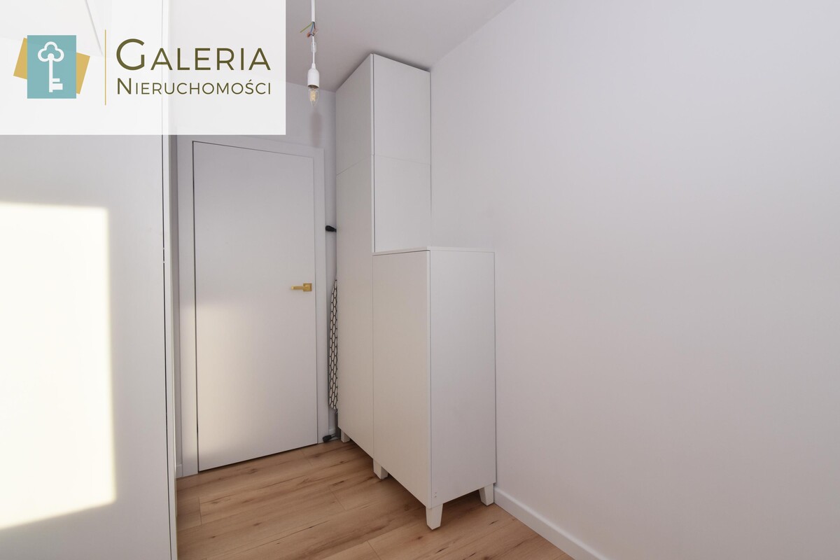 Elbląg GALERIA NIERUCHOMOŚCIZ pasji i miłości do nieruchomościNa wynajem: Przytulne 3 pokoje z balkonem i klimatyzacją