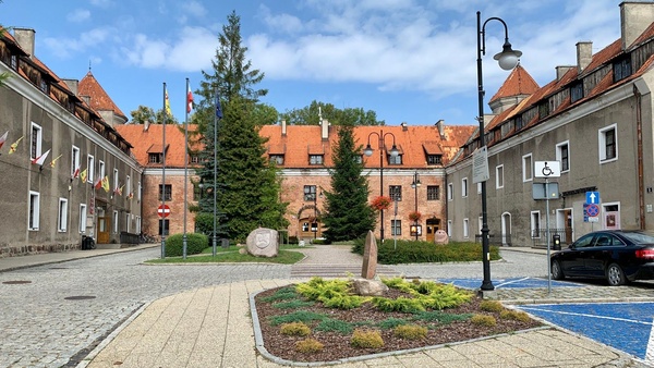Elbląg Wolne stanowisko pracy w Urzędzie Miejskim w PasłękuDołącz do zespołu Urzędu Miejskiego w Pasłęku!Urząd Miejski