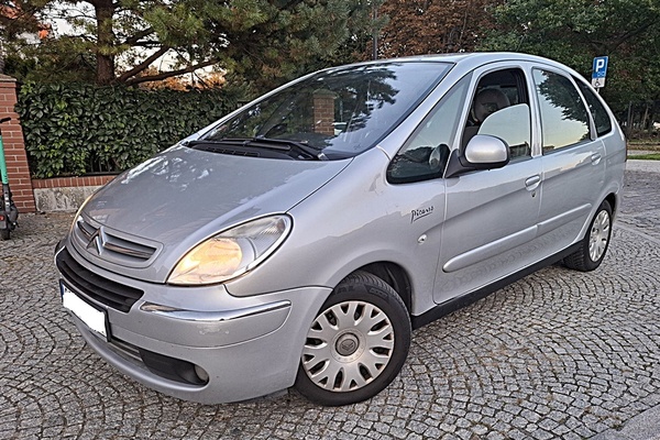 Elbląg CITROEN   XSARA Picasso1.6 Benzyna2010 rokNAJBOGATSZE WYPOSAŻENIEKlimatyzacja MROZIOpłaty na Rok---