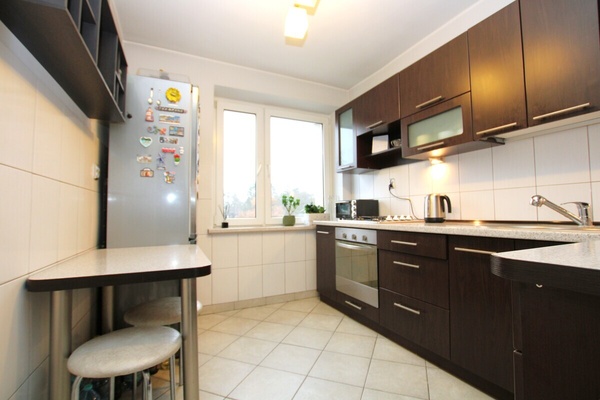 Elbląg NIERUCHOMOŚCI ANNA KRASZEWSKA Mieszkanie 3-pokojowe z zasobów SM Sielanka z przynależnym