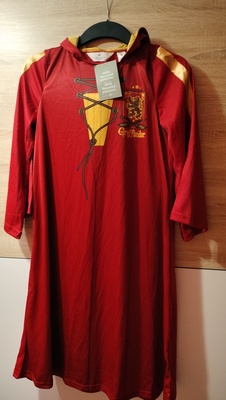 Elbląg Sprzedam pelerynę z Harrego Pottera. Rozmiar 134/140.Nowa z metką. Kupiona w sklepie H&M. Co na regularna