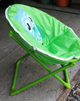 Elbląg Mam do sprzedania nie używany fotelik dla dziecka. Taki jak na zdjęciu. Można go składać, zajmuje wtedy bardzo