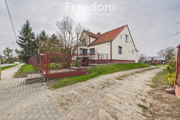 Elbląg FREEDOM NIERUCHOMOŚCISprzedam dom - Święty gaj. Na sprzedaż wyjątkowa nieruchomość położona w spokojnej i