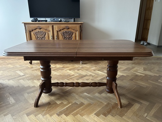 Elbląg Sprzedam ławę, stan bardzo dobry, mebel zadbany
Materiał: orzech średni, laminat
Wymiary: 
-długość 125 cm, po