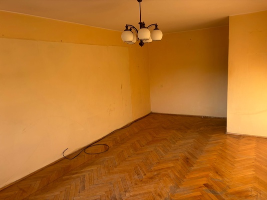 Elbląg ODDAM ZERWANY PARKIET OKOŁO 30M2 PO PODŁODZE