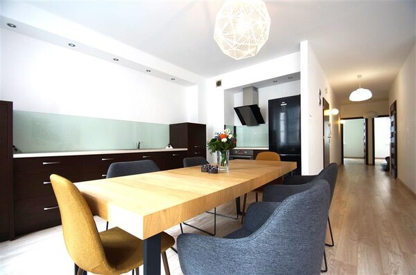 Elbląg Agencja   Nieruchomości CENTRUMWynajmę mieszkanie - Elbląg, Rzeźnicka.   Wynajmij apartament w samym