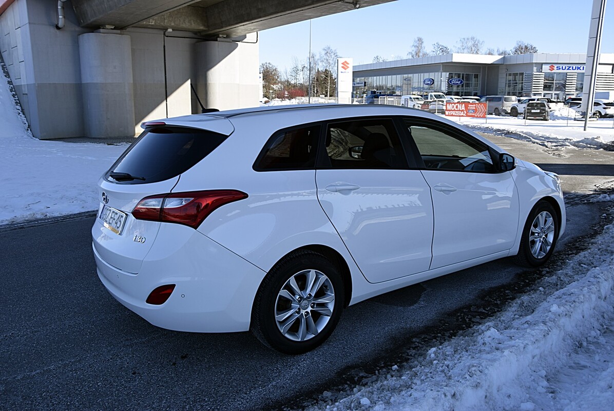 Elbląg Hyundai i30 kombi, 1.6 benzyna, 2014 rok, z oryginalnym przebiegiem Auto gotowe do jazdy bez wkładu