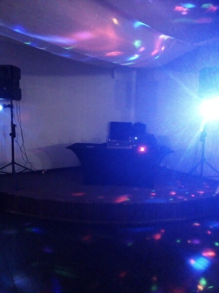 Elbląg DJGramy oferuje:Profesjonalną oprawę muzyczną imprez(nagłośnienie, DJ-a, lasery, światła)Zapewniam dobrej