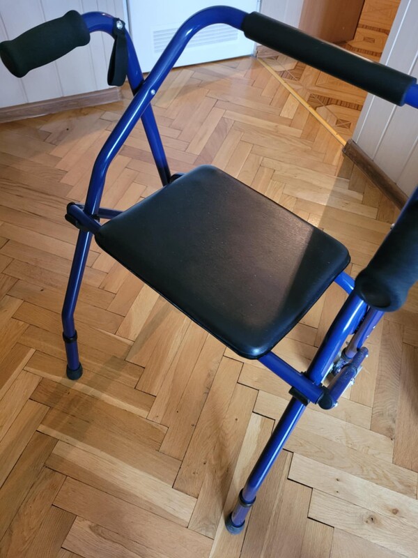 Elbląg Sprzedam zestaw sprzętów rehabilitacyjnych, pomocniczych, przeznaczonych dla osób starszych. Są one w bardzo