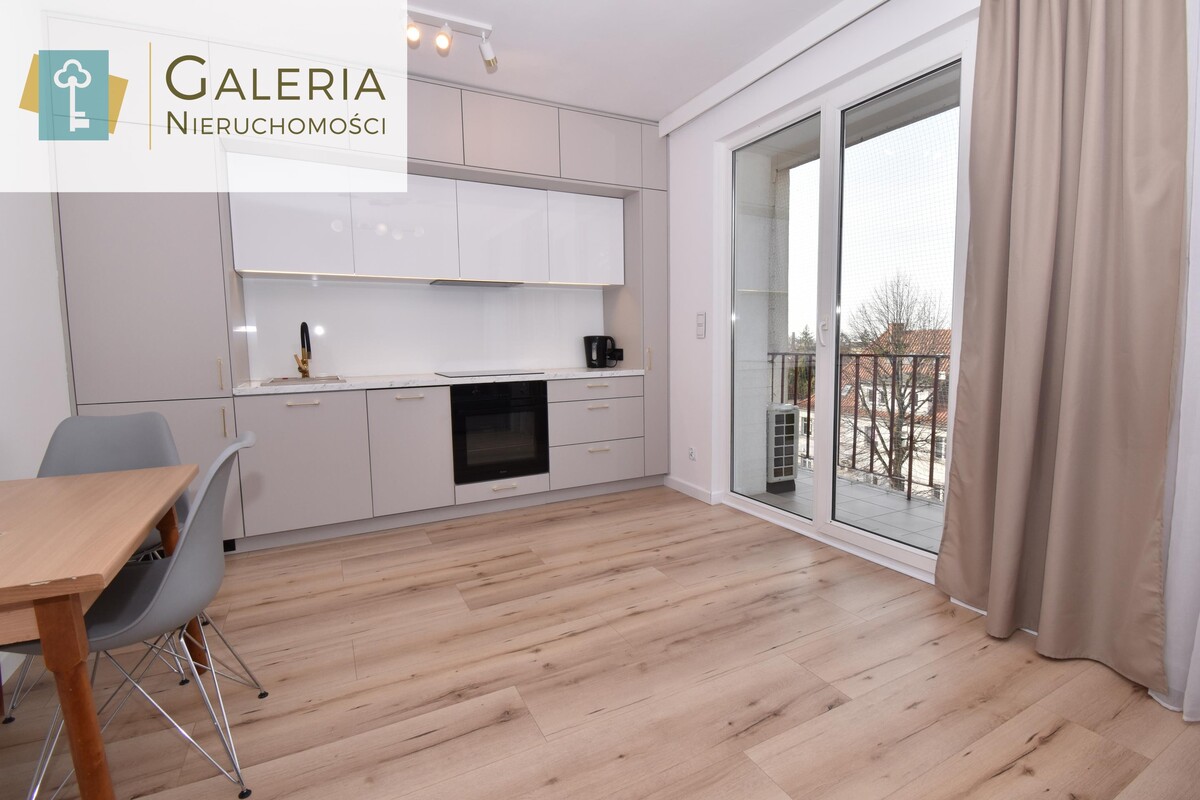 Elbląg GALERIA NIERUCHOMOŚCIZ pasji i miłości do nieruchomościNa wynajem: Przytulne 3 pokoje z balkonem i klimatyzacją