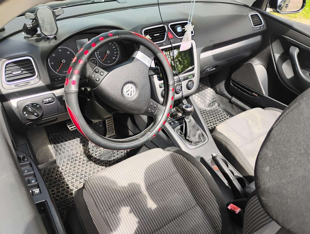 Elbląg Sprzedam VW EOS 2.0 Diesel 140KM. Niskie spalanie, przy ekonomicznej jeździe, w trasie, można zejść poniżej 5l.