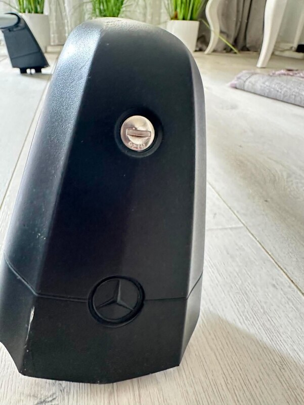 Elbląg Sprzedam orginalne relingi dachowe /belki bagaznika/ od Mercedesa CLA.