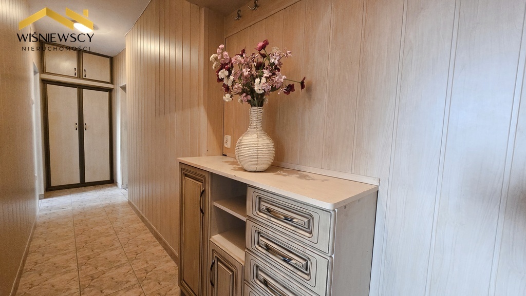 Elbląg WIŚNIEWSCY NIERUCHOMOŚCI Sp. z o.o.Sprzedam mieszkanie - Elbląg, Aleja Grunwaldzka. Oferta:
Na sprzedaż