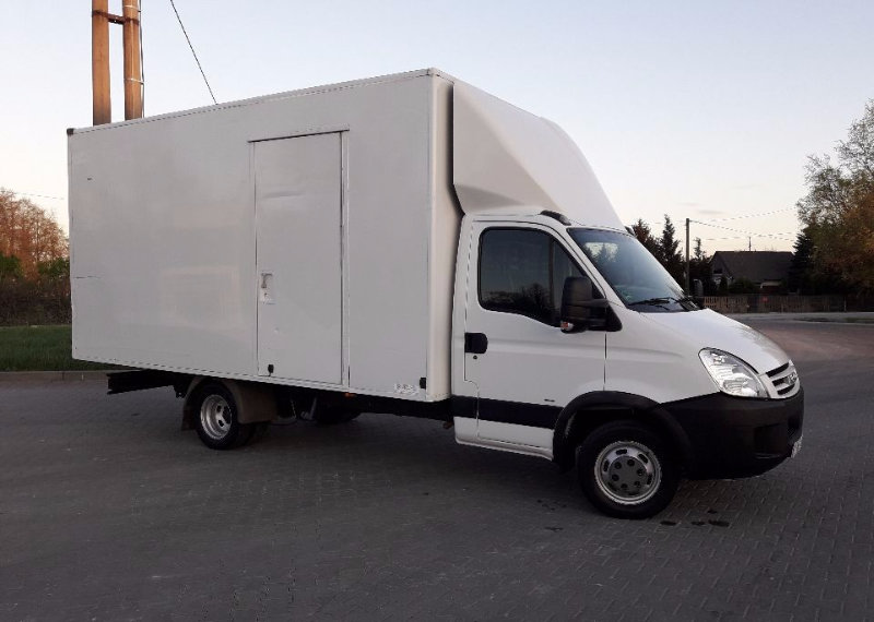 Elbląg PRZEPROWADZKI, TANI TRANSPORT W ELBLĄGU- OSOBY DO NOSZENIA, WYWÓZ STARYCH MEBLIJESTEŚMY FIRMĄ, KTÓRA OD LAT