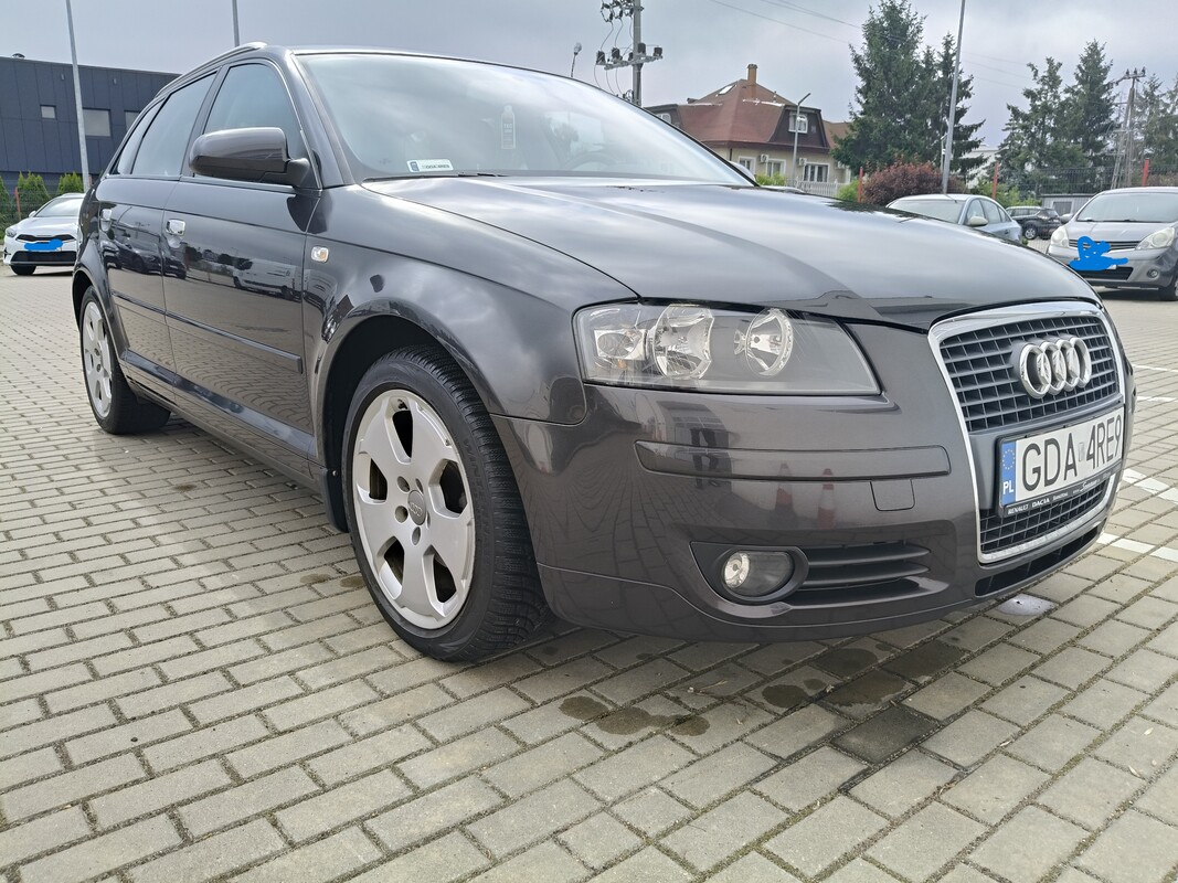Elbląg SUPER STAN !!! AUDI A3 SPORTBACK z NAJLEPSZYM silnikiem 1,6 benzyna MPI.